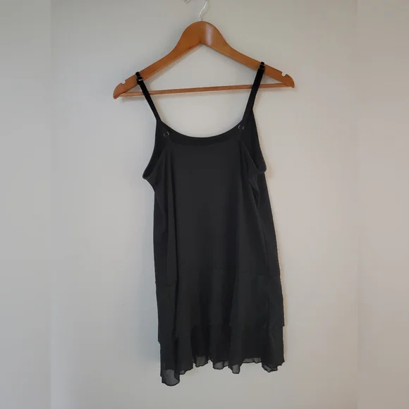 Black ruffle tunic camisole - Picture 6 of 8